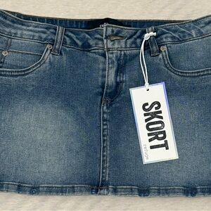 Refuge Classic Blue Skort